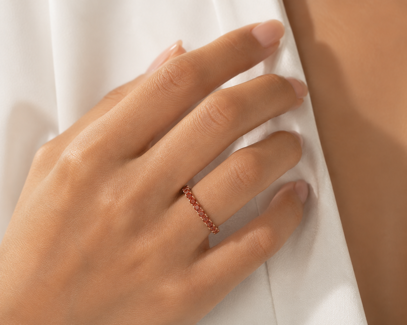 Élois Dark Cherry Ring